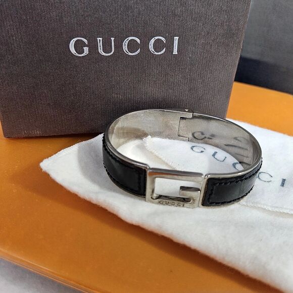 Gucci (Authentic) Black Patent Leather & Silver G-Clasp Hinge Bracelet w/ Box